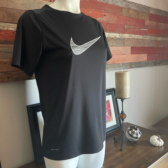Nike dri-fit T-shirt - Picture 2 of 7